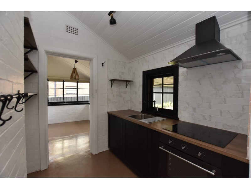 10 Nile Street, Orange NSW 2800