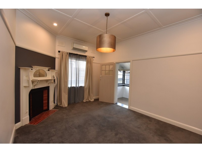 10 Nile Street, Orange NSW 2800