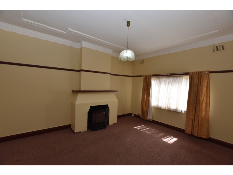 26 Caroline Street, Orange NSW 2800