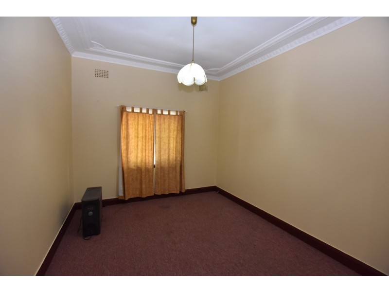 26 Caroline Street, Orange NSW 2800