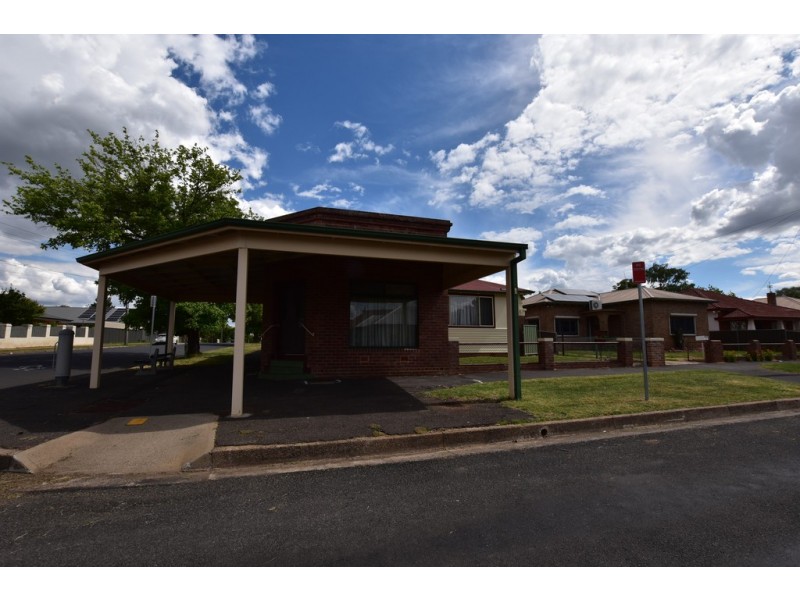 26 Caroline Street, Orange NSW 2800