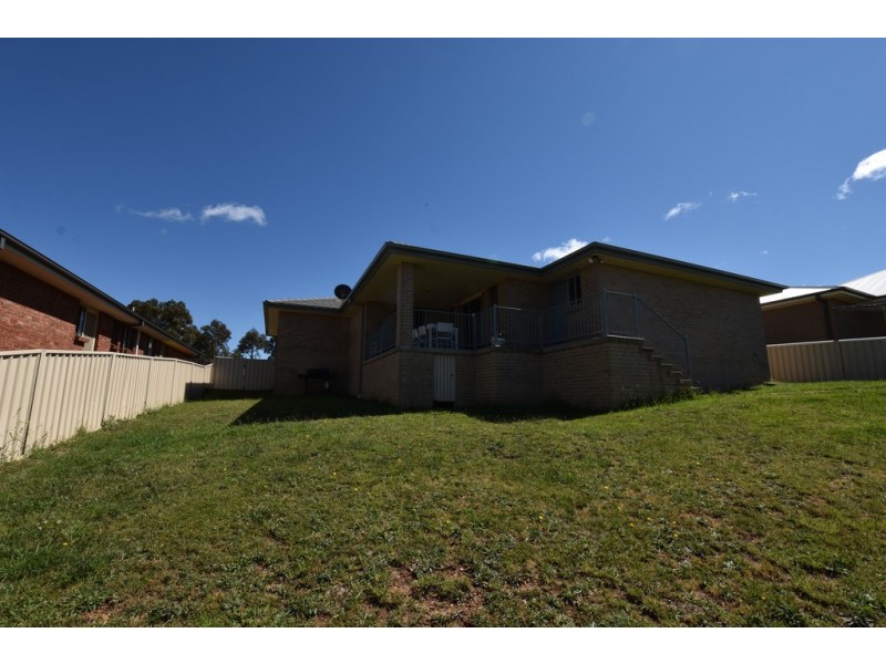 12 Windamingle Place, Orange NSW 2800