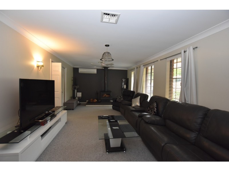32 Sundew Circuit, Orange NSW 2800