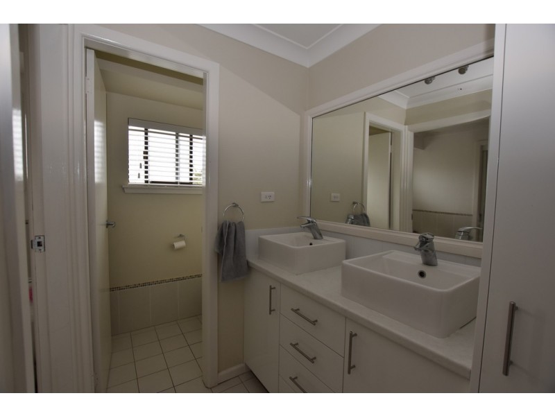 32 Sundew Circuit, Orange NSW 2800