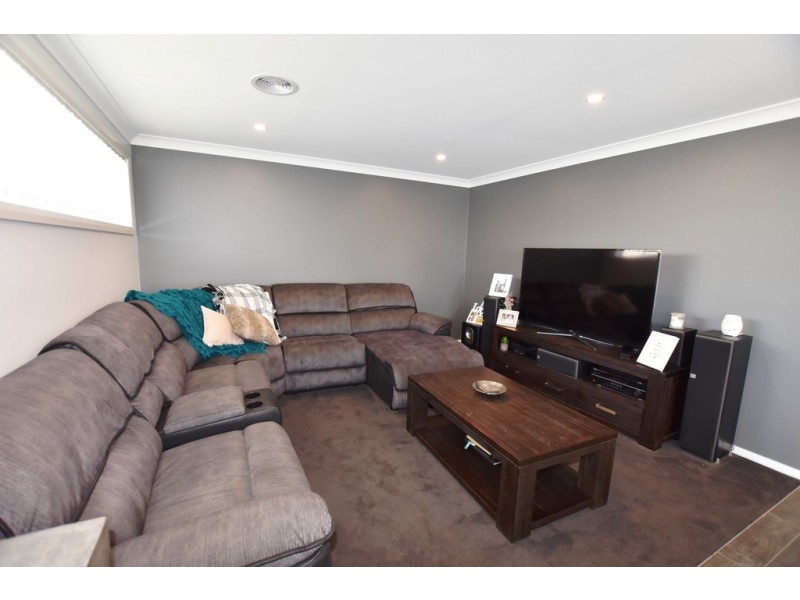 13 Aloe Vera Place, Orange NSW 2800