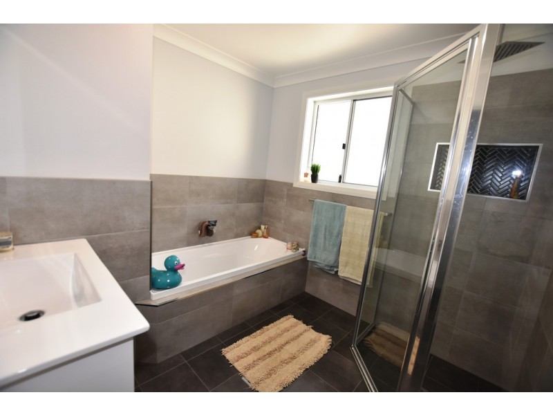 13 Aloe Vera Place, Orange NSW 2800