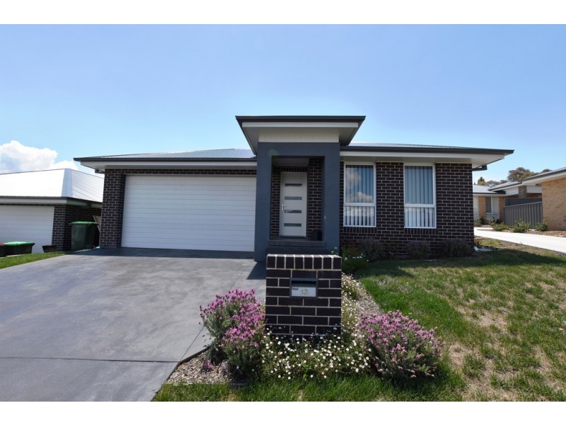 13 Aloe Vera Place, Orange NSW 2800