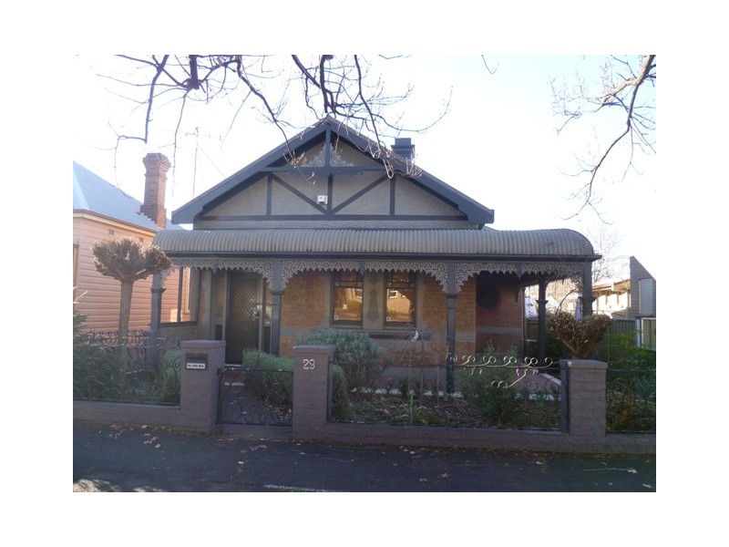29 Dora Street, Orange NSW 2800
