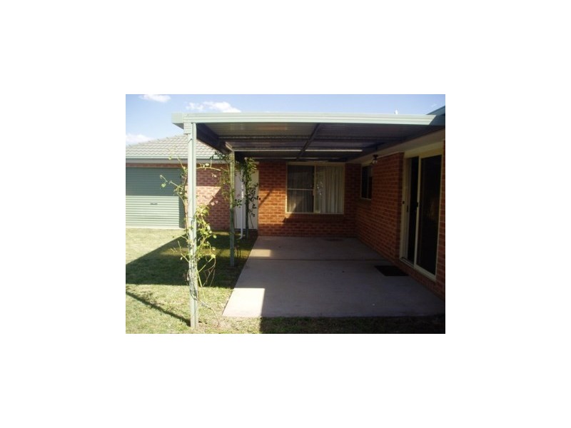 2 MELVILLE PLACE, Orange NSW 2800