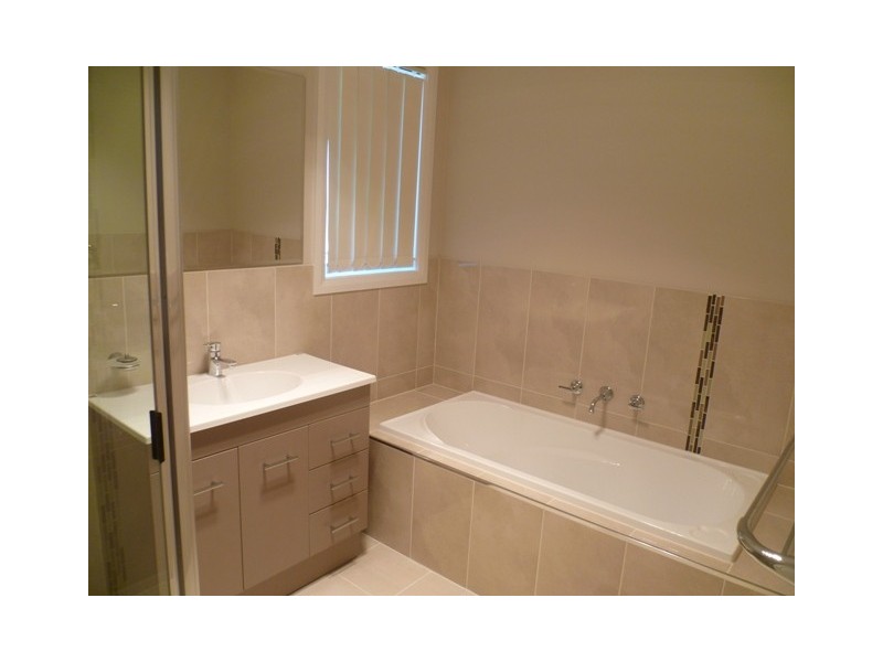 105 Diamond Drive, Orange NSW 2800