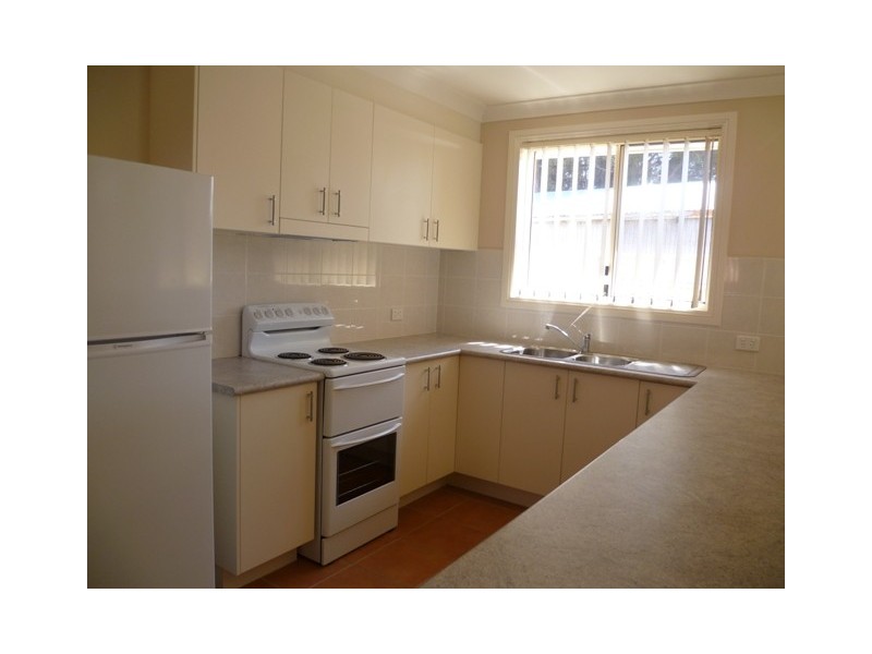 2 / 183a Dalton Street, Orange NSW 2800