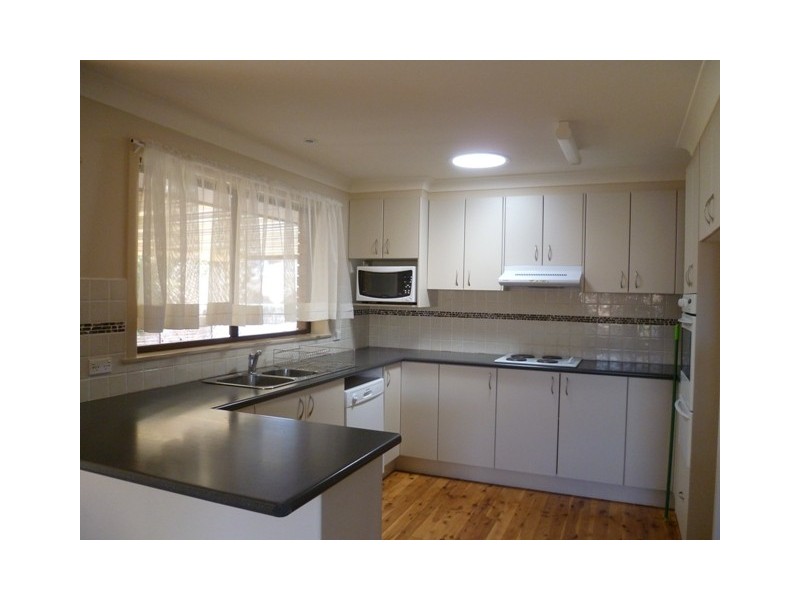 66 Wiare Circuit, Orange NSW 2800