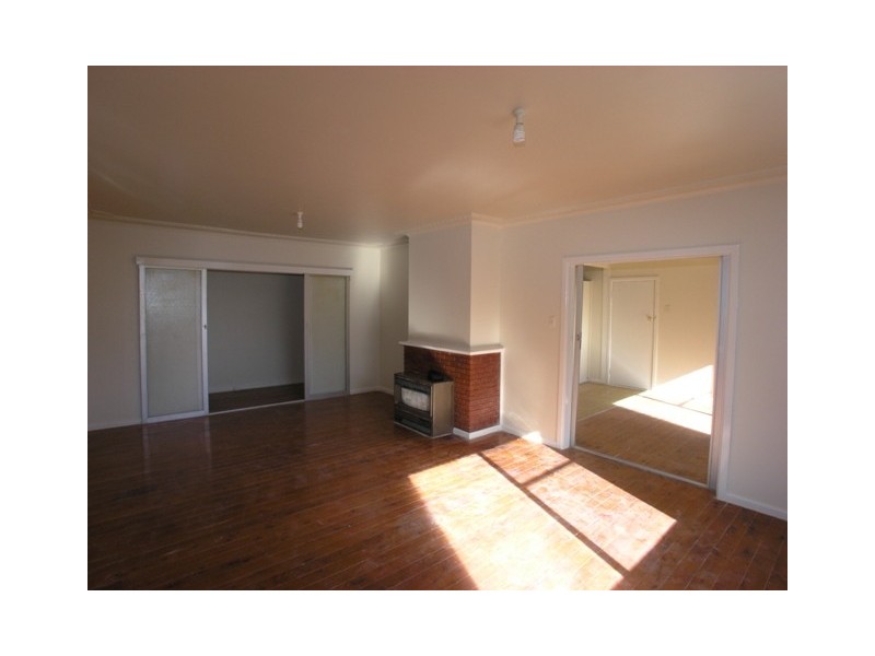 41 AUTUMN STREET, Orange NSW 2800