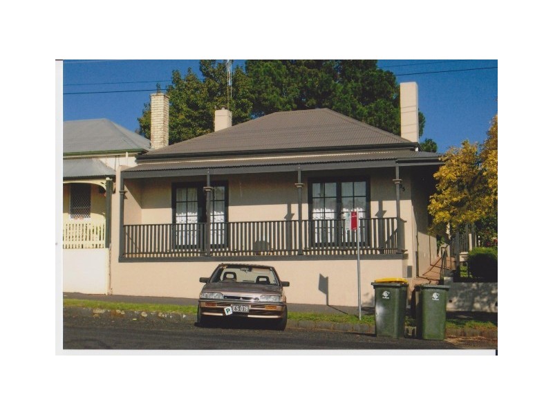 95 Sale Street, Orange NSW 2800