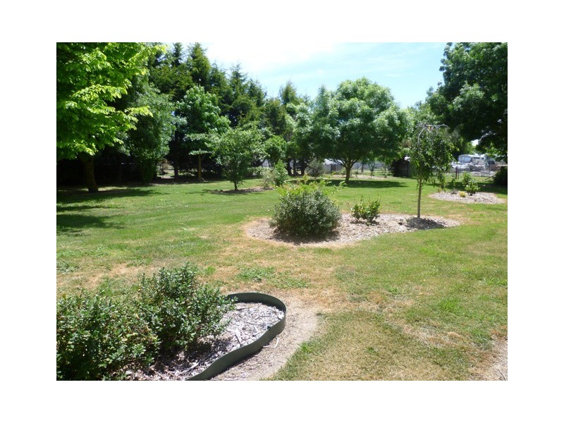 2 Grove Street, Spring Hill NSW 2800