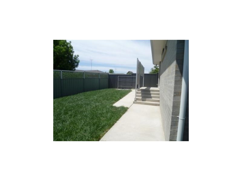 11A McCARRON PLACE, Orange NSW 2800