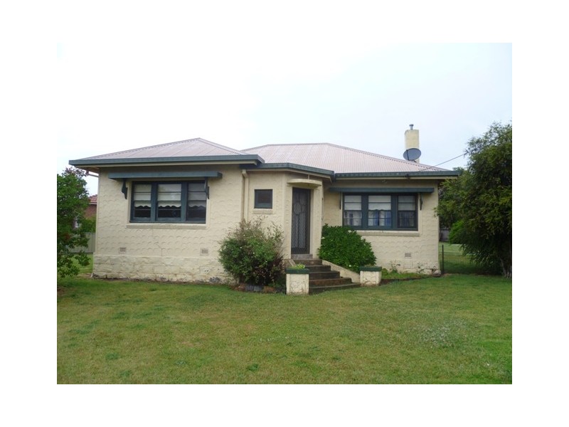2 GARDEN STREET, Orange NSW 2800