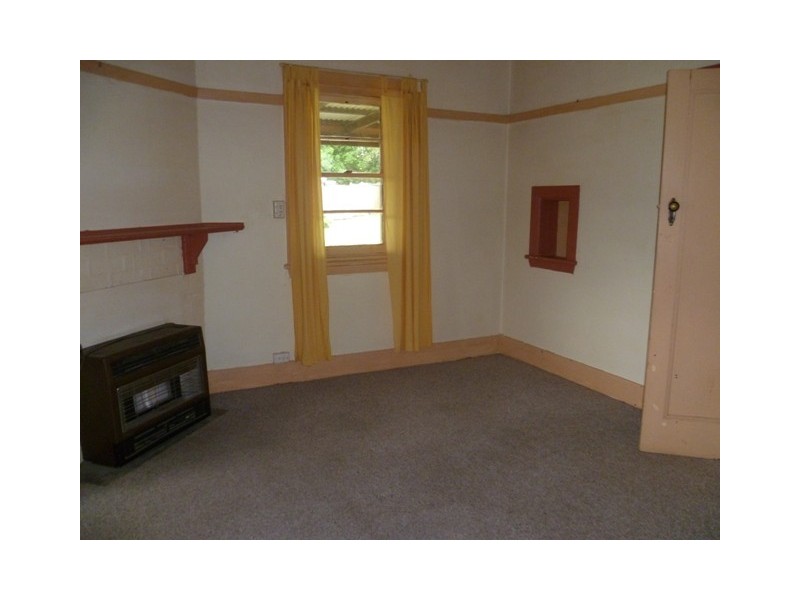 2 GARDEN STREET, Orange NSW 2800