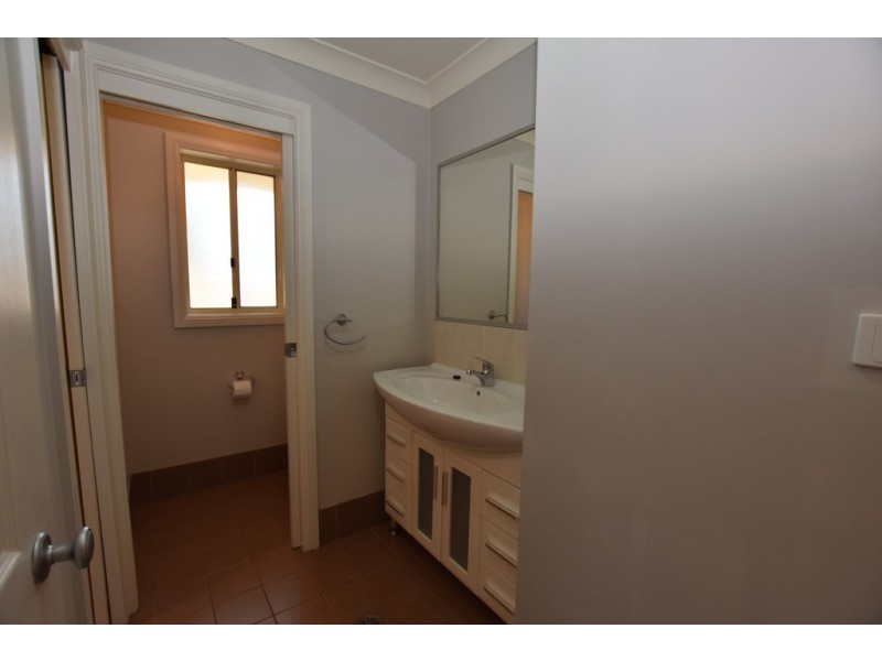 1 /10 Frost Street, Orange NSW 2800