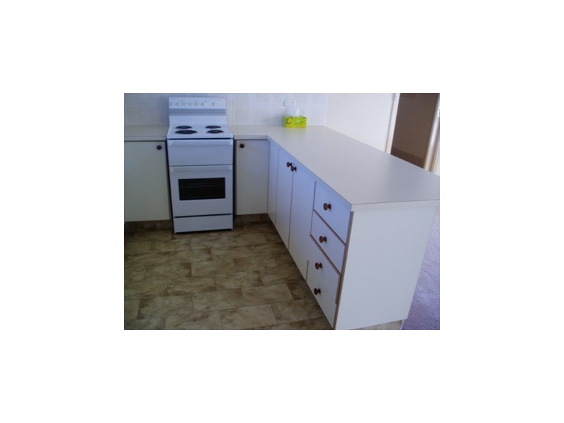 1 BOOTH CRESCENT, Orange NSW 2800