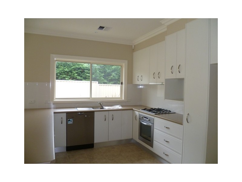 25A BURREBURRY CRESCENT, Orange NSW 2800