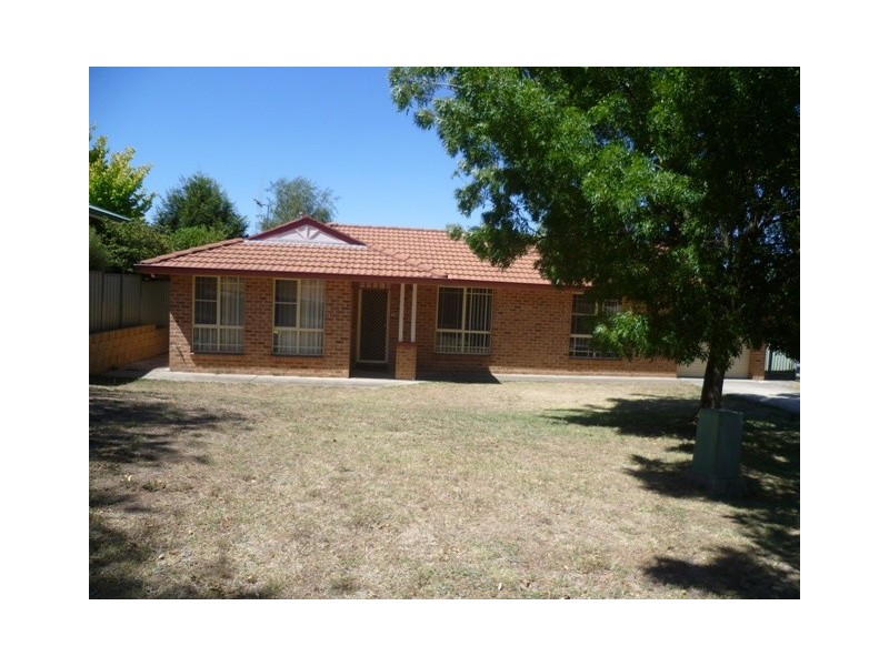 3 DARCY PLACE, Orange NSW 2800