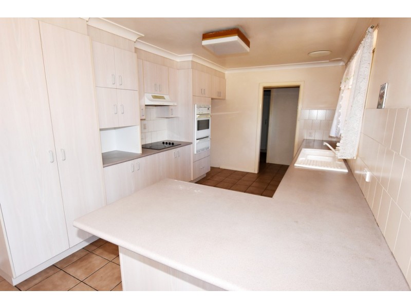 14 Courallie Drive, Orange NSW 2800