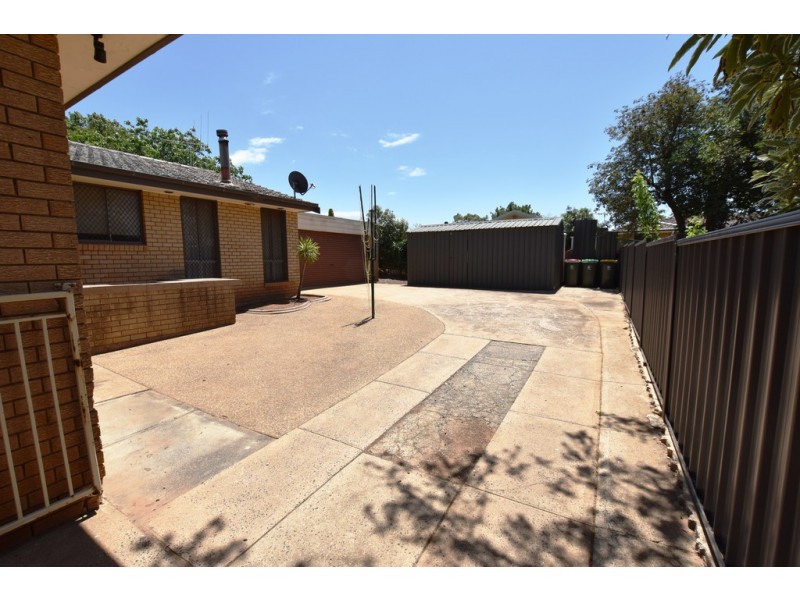 14 Courallie Drive, Orange NSW 2800