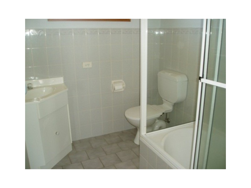 2/1A CAROLINE STREET, Orange NSW 2800