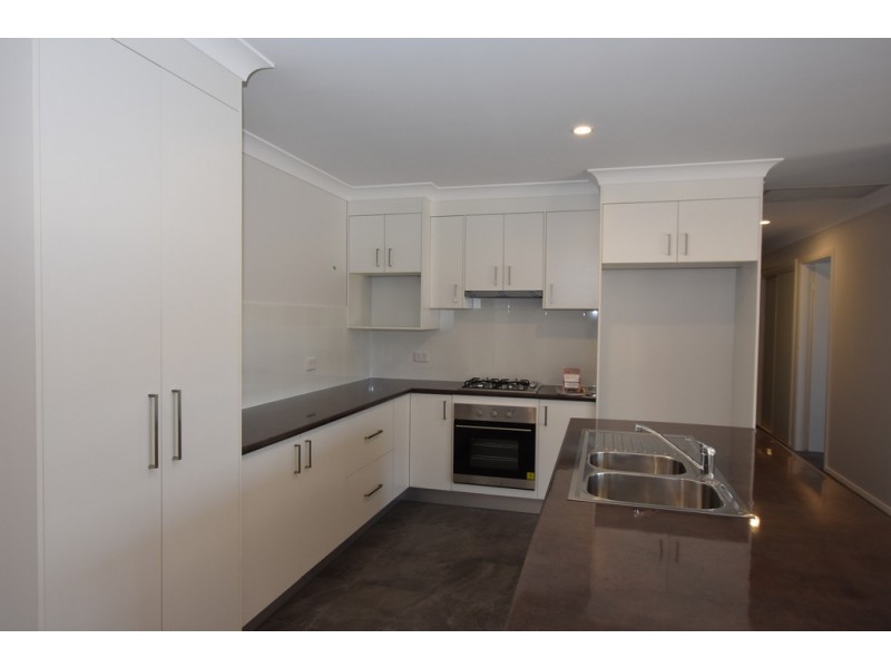 36 Miriam Drive, Orange NSW 2800