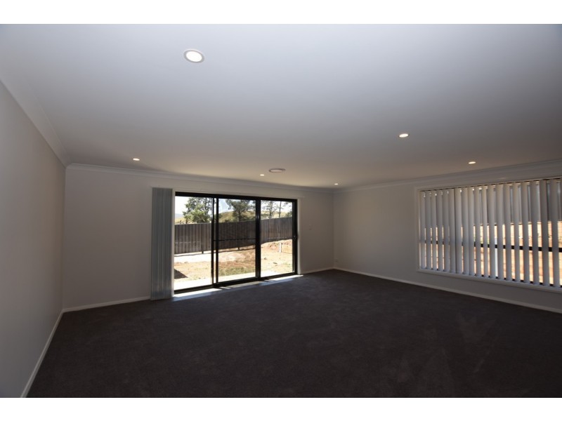 36 Miriam Drive, Orange NSW 2800