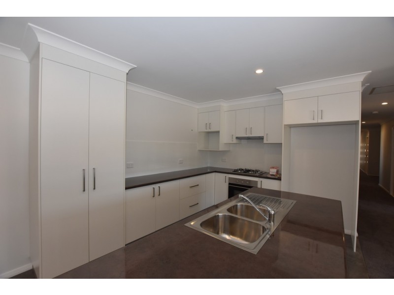 36 Miriam Drive, Orange NSW 2800