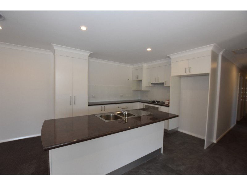 36 Miriam Drive, Orange NSW 2800