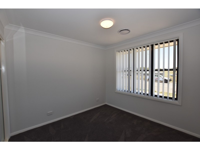 36 Miriam Drive, Orange NSW 2800