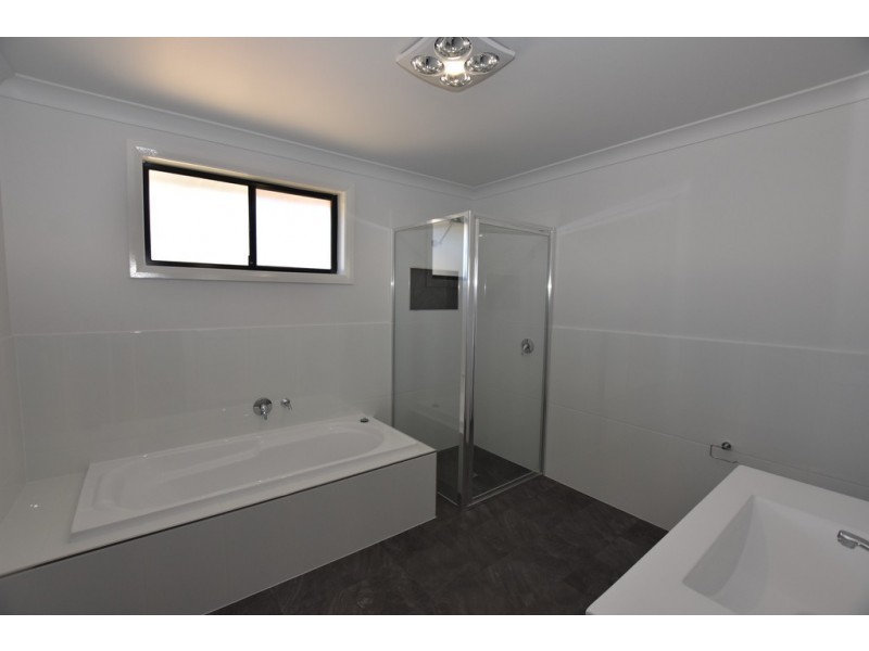 36 Miriam Drive, Orange NSW 2800