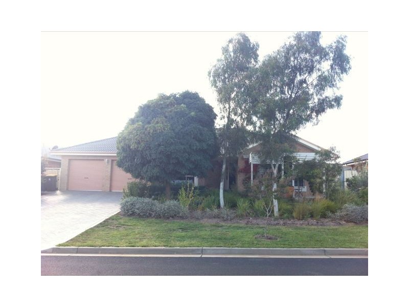 2 Hoskins Place, Orange NSW 2800
