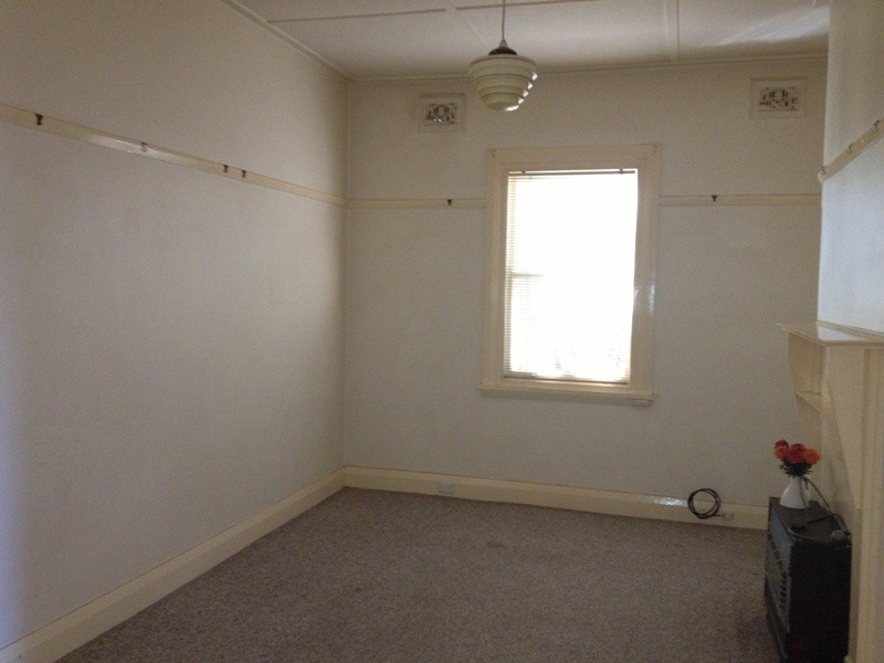 325 Lords Place, Orange NSW 2800