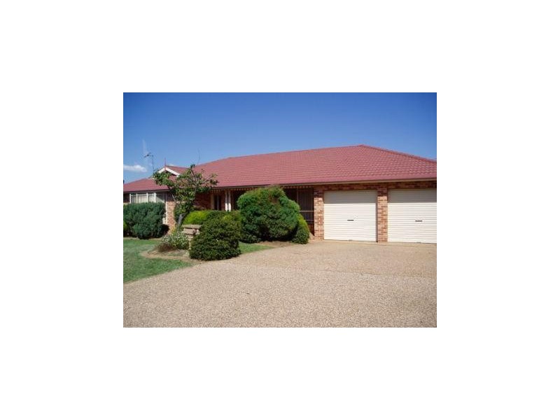 41 GLENDALE CRESCENT, Orange NSW 2800