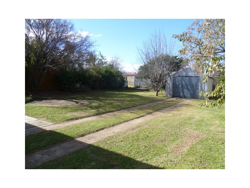 8 Clinton Street, Orange NSW 2800