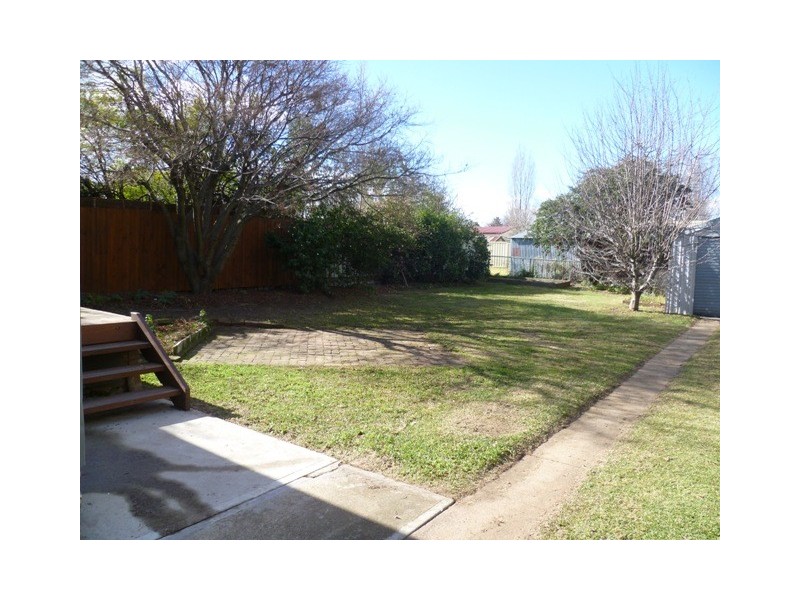 8 Clinton Street, Orange NSW 2800