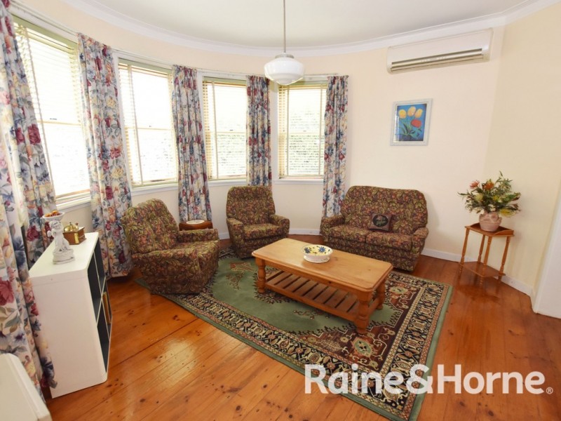 54 Anson Street, Orange NSW 2800
