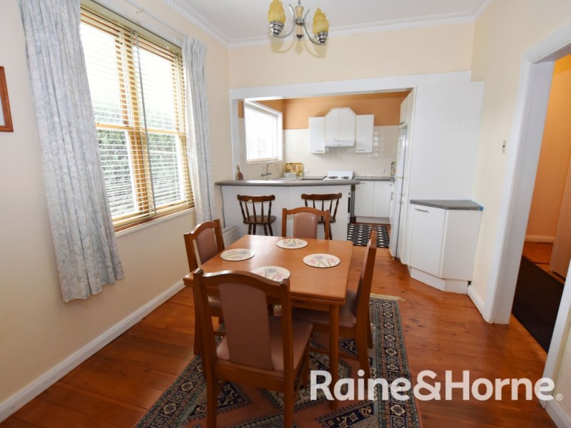 54 Anson Street, Orange NSW 2800