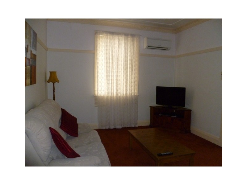 6 Dora Street, Orange NSW 2800