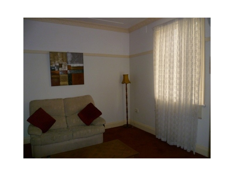 6 Dora Street, Orange NSW 2800
