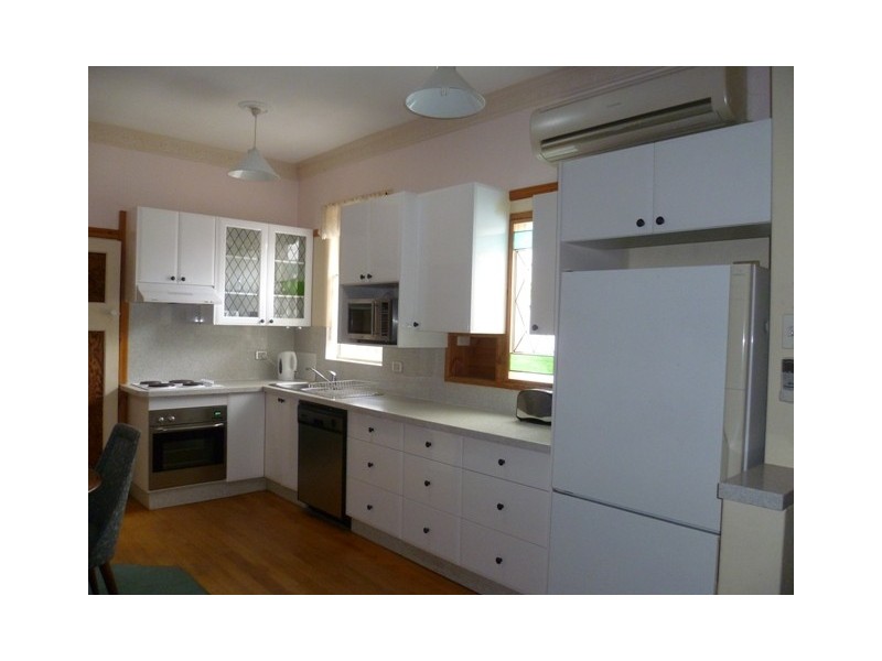 8 Dora Street, Orange NSW 2800