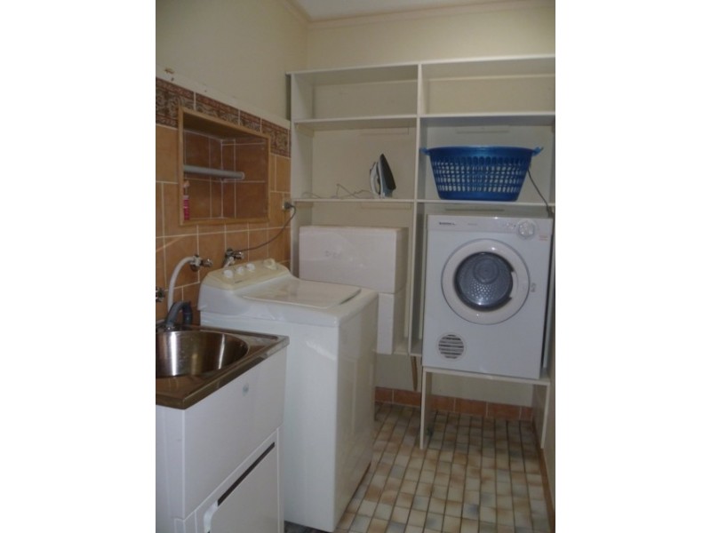 8 Dora Street, Orange NSW 2800