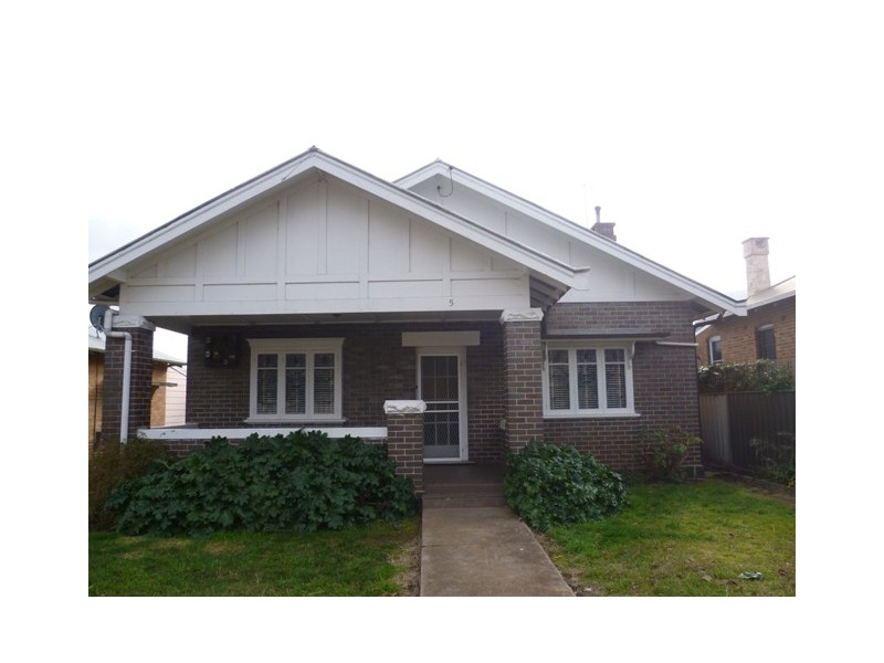 5 March Street, Orange NSW 2800