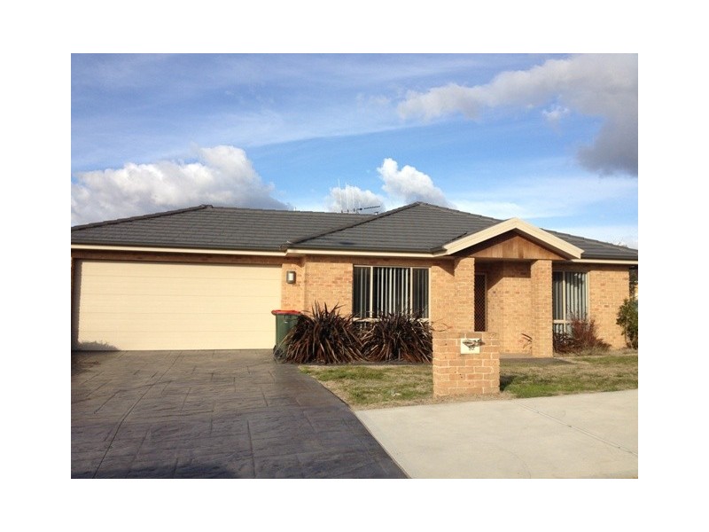 52 William Maker Drive, Orange NSW 2800