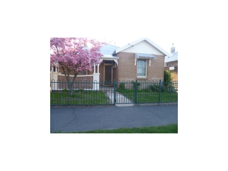 117 SALE STREET, Orange NSW 2800