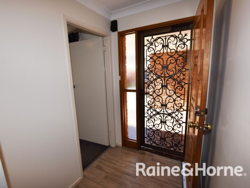 9 Talinga Place, Orange NSW 2800